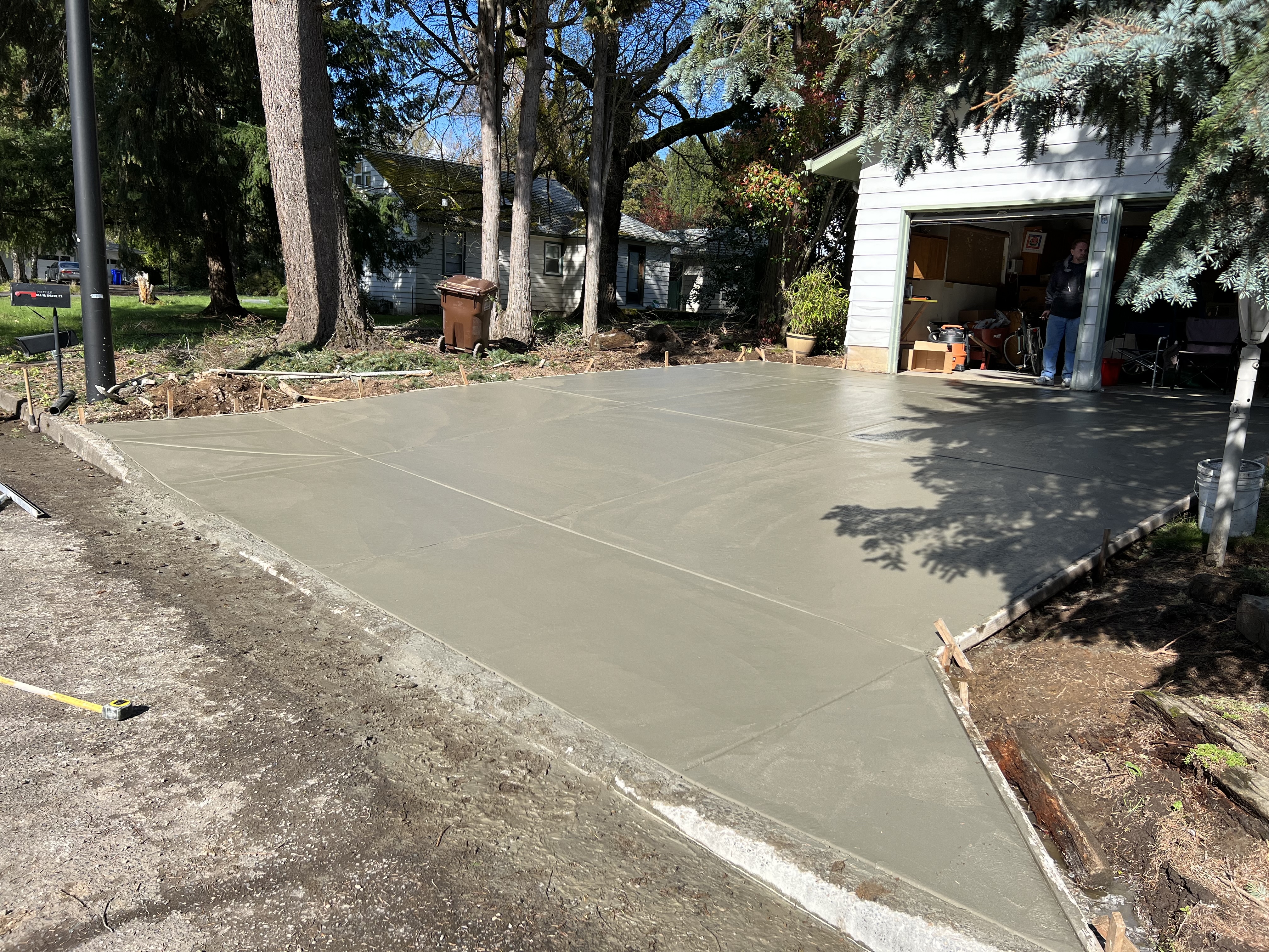 A newly installed concrete driveway in Lake Oswego, Oregon