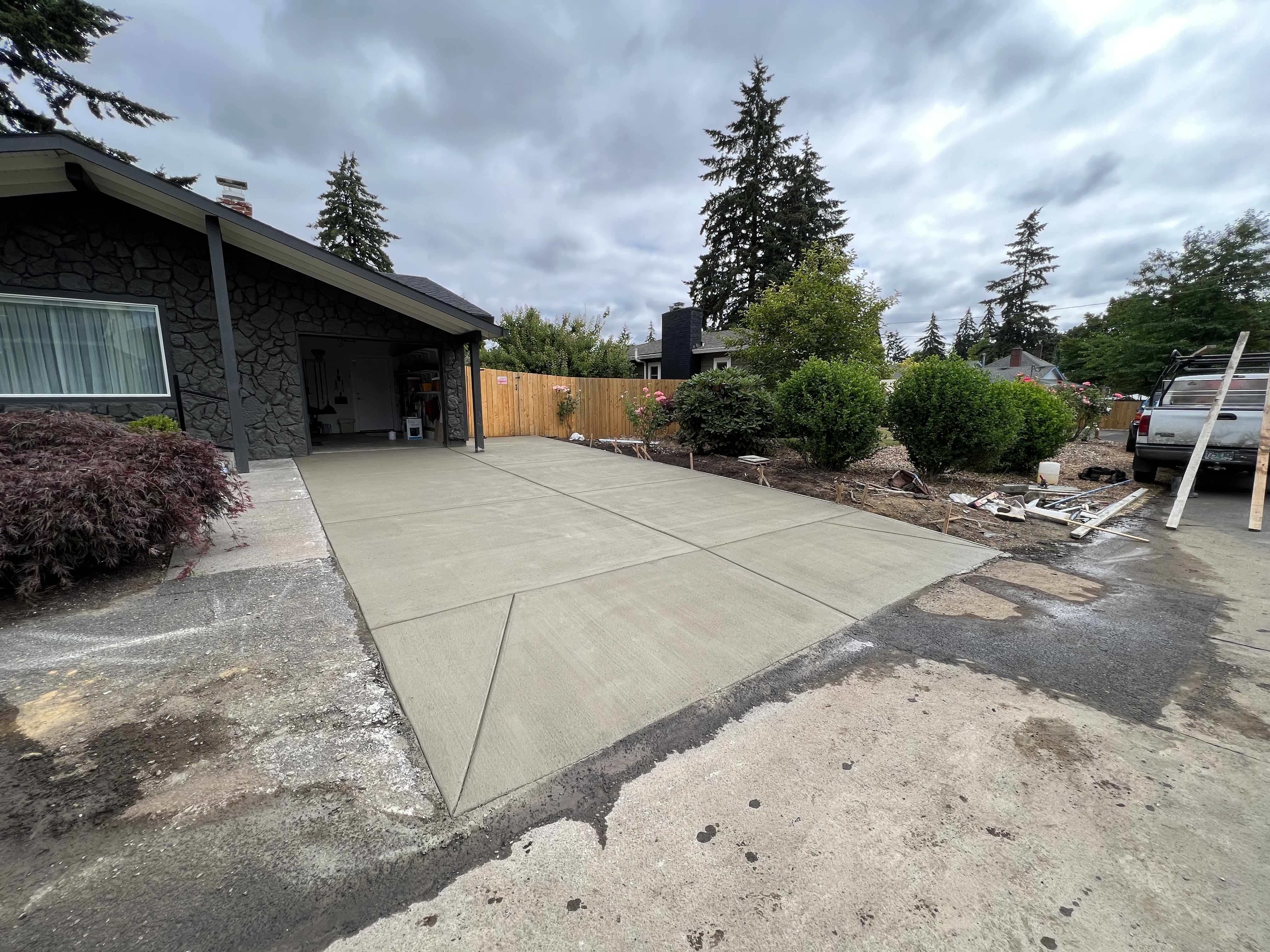 A newly installed concrete driveway in Milwaukie, Oregon