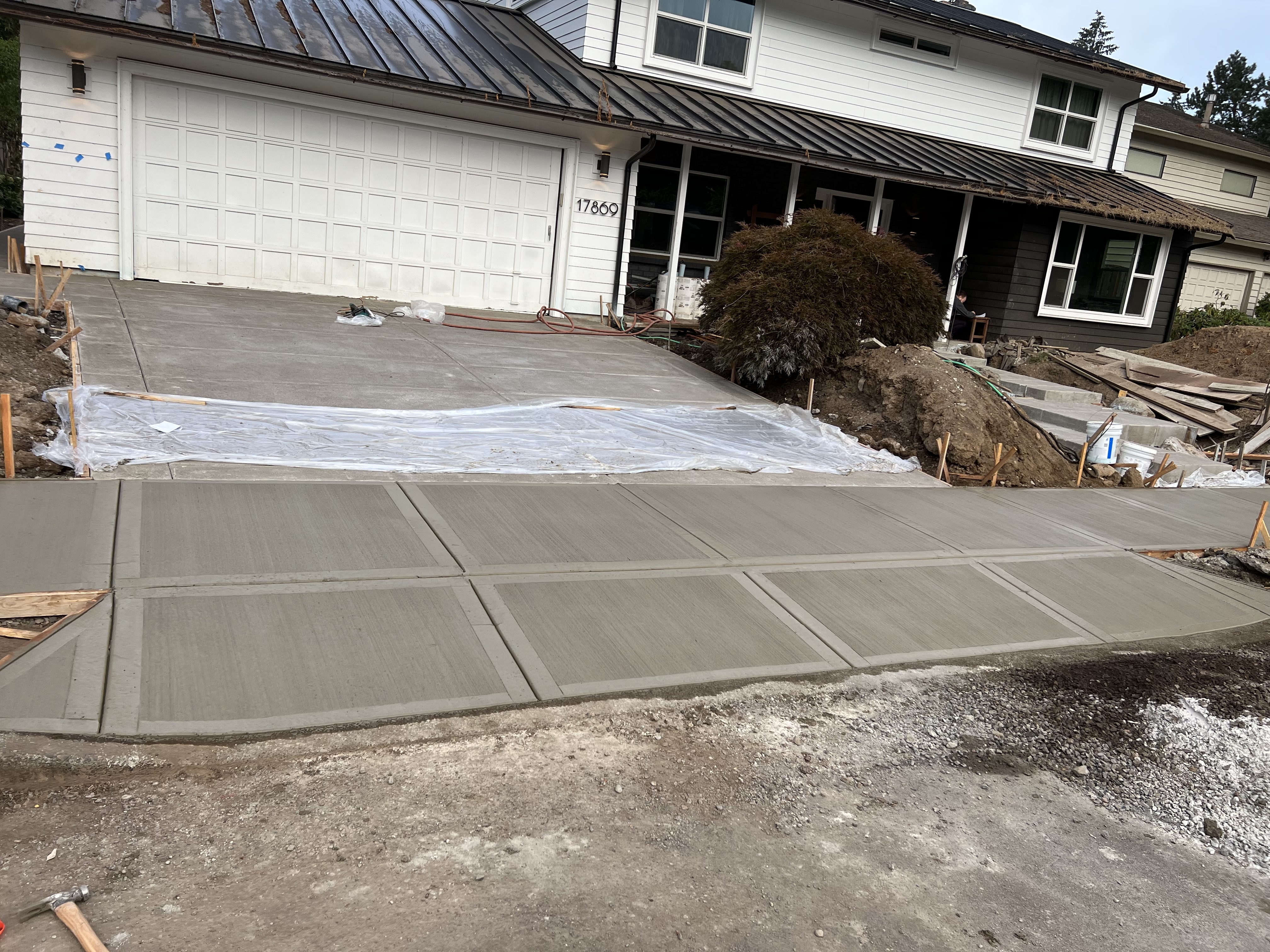 A newly installed concrete SideWalks in Damascus, Oregon